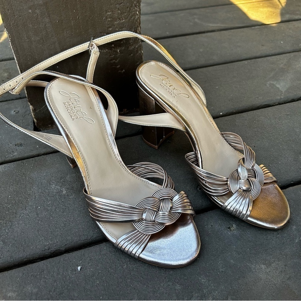 Jewel badgley Mischka metallic rose gold heeled sandals‎